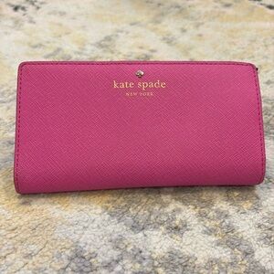 Kate Spade Madison Large Slim Bifold Wallet - Hot Pink/White 💕